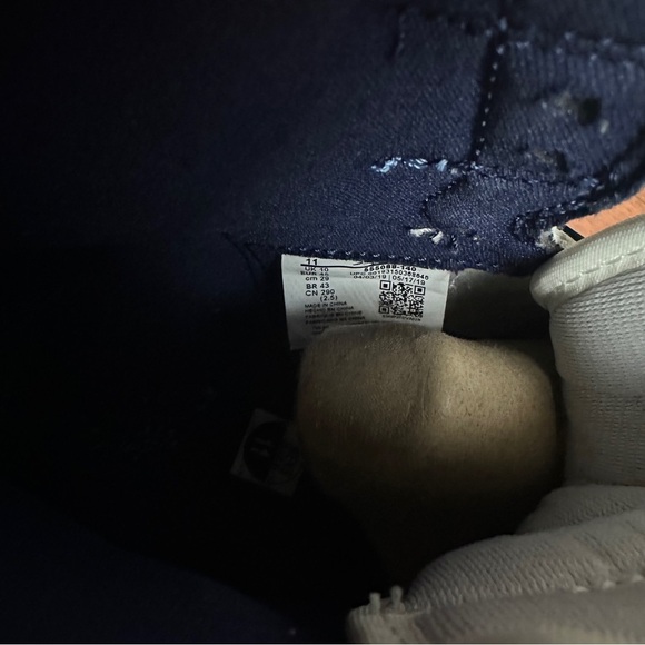 Air Jordan 1 Retro High OG Obsidian Size 11 - Picture 9 of 10